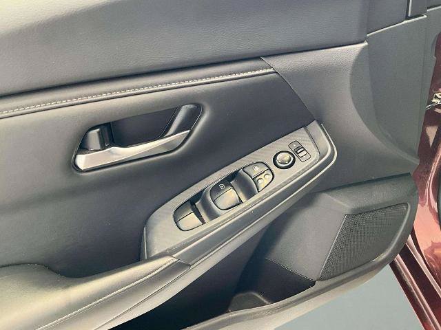 Used 2024 Nissan Sentra SV FWD image 15