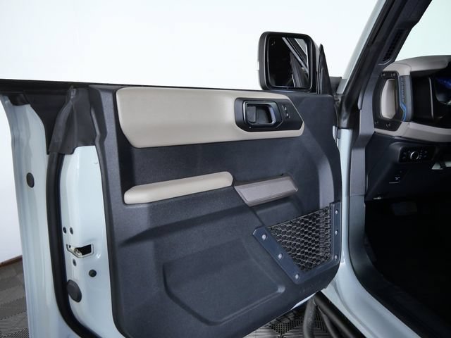 Certified 2023 Ford Bronco Wildtrak AWD/4WD image 16