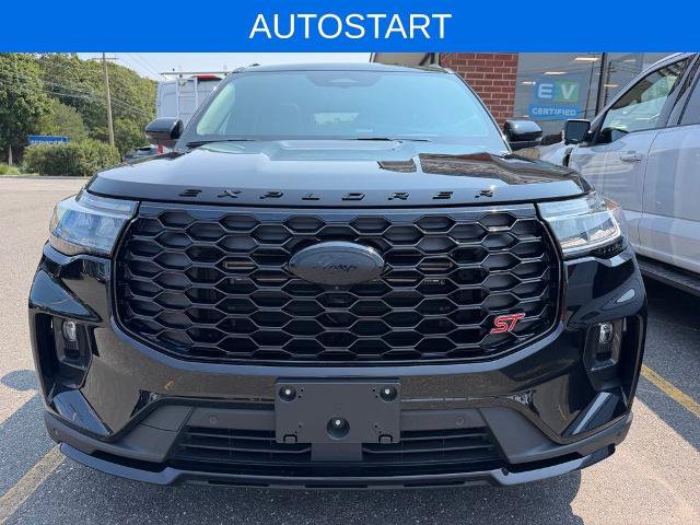Certified 2025 Ford Explorer ST AWD/4WD image 2