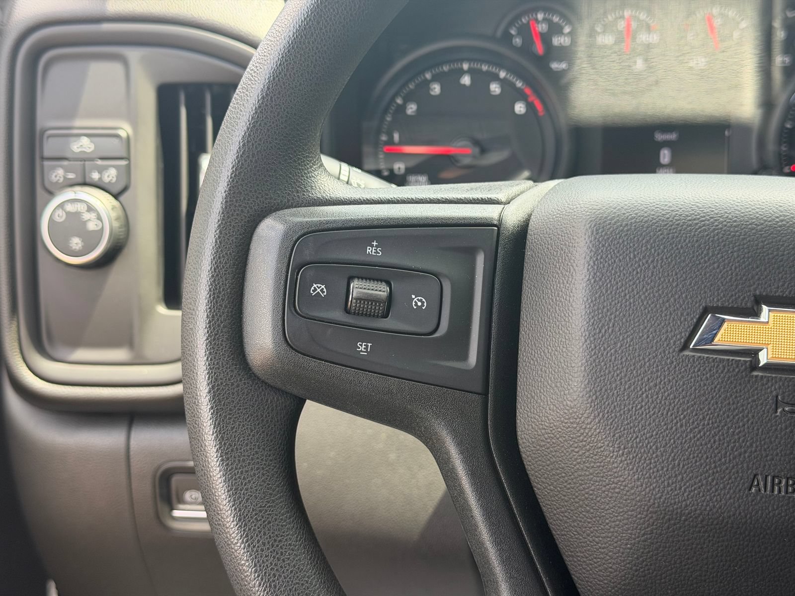 Used 2022 Chevrolet Silverado 2500 Custom w/ Custom Convenience Package RWD image 27