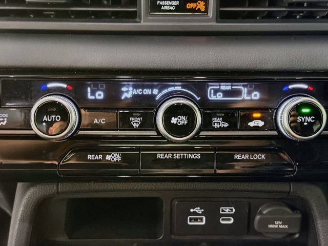 Used 2024 Honda Pilot TrailSport image 19