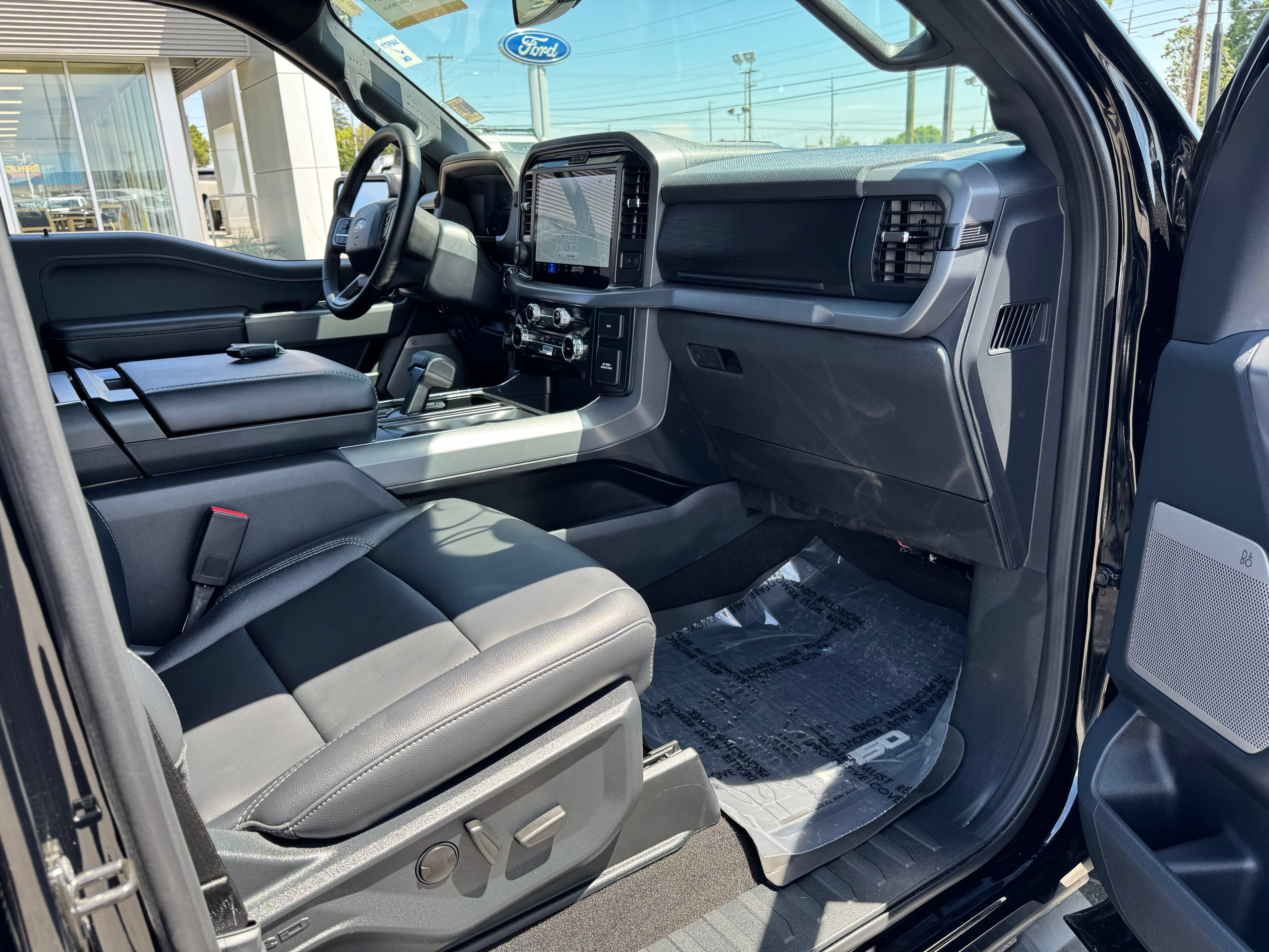 Certified 2025 Ford F150 XLT w/ Equipment Group 303A High AWD/4WD image 31