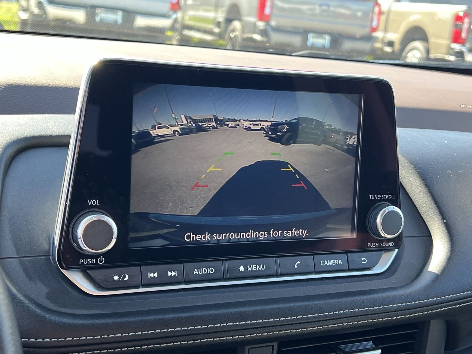 Used 2023 Nissan Rogue SV AWD/4WD image 19