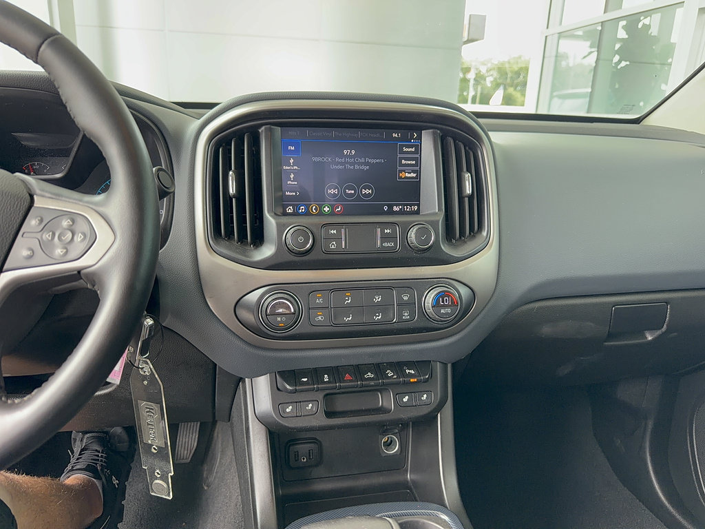 Used 2021 Chevrolet Colorado Z71 AWD/4WD image 22