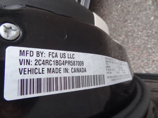 Used 2023 Chrysler Pacifica Touring-L FWD image 48