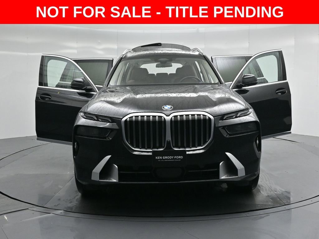 Used 2023 BMW X7 xDrive40i w/ Parking Assistance Package image 28