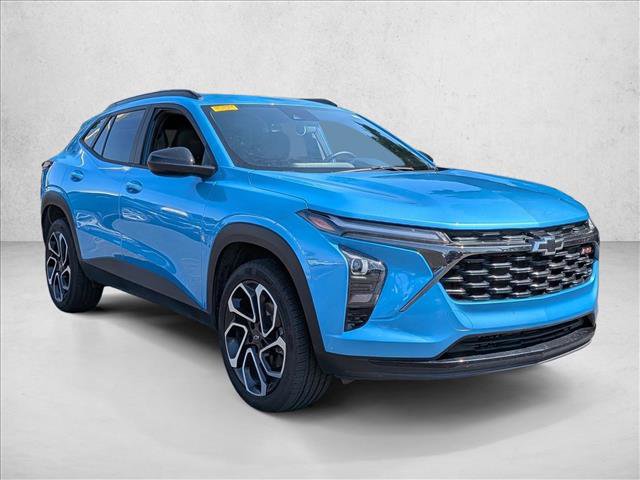 Used 2025 Chevrolet Trax RS w/ Driver Confidence Package FWD video 4