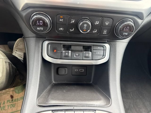Used 2020 GMC Acadia SLE w/ Driver Convenience Package AWD/4WD image 23