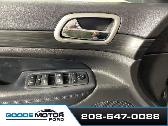 Used 2021 Jeep Grand Cherokee Laredo AWD/4WD image 9