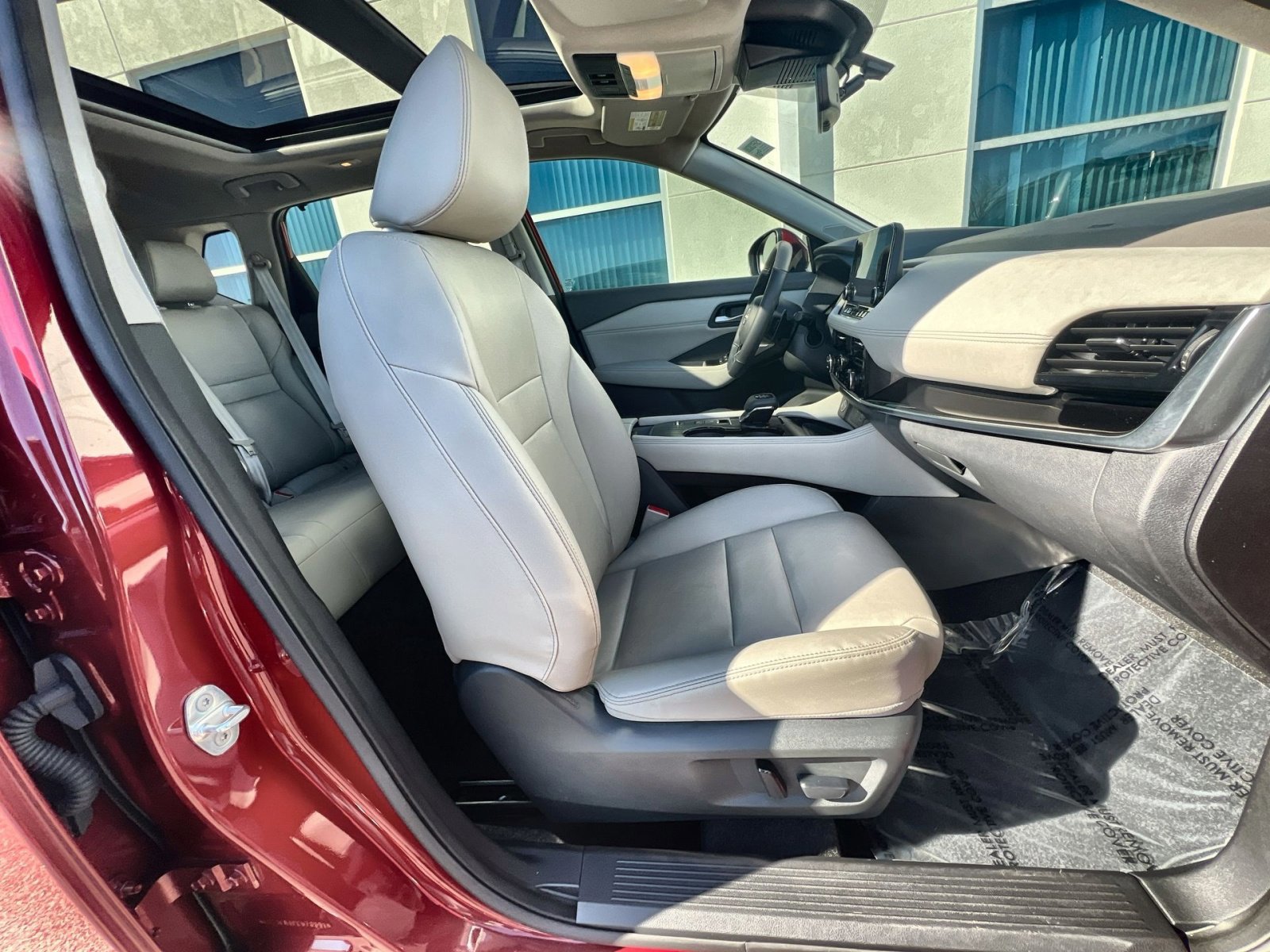 Used 2023 Nissan Rogue SL w/ SL Premium Package image 27