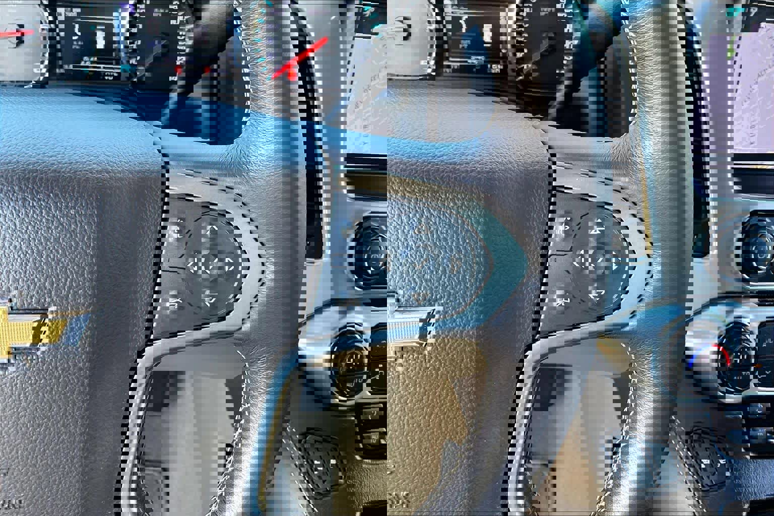 Used 2018 Chevrolet Tahoe LT image 21