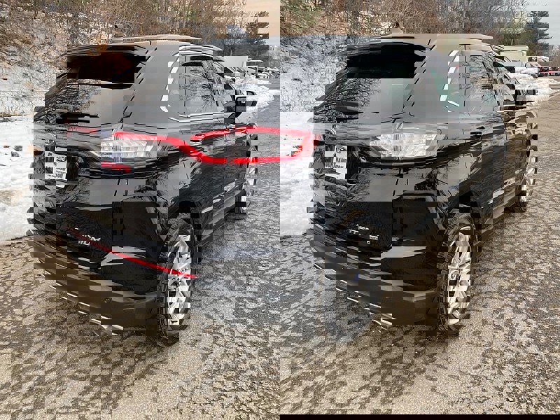 Certified 2018 Ford Edge Titanium w/ Technology Package image 5