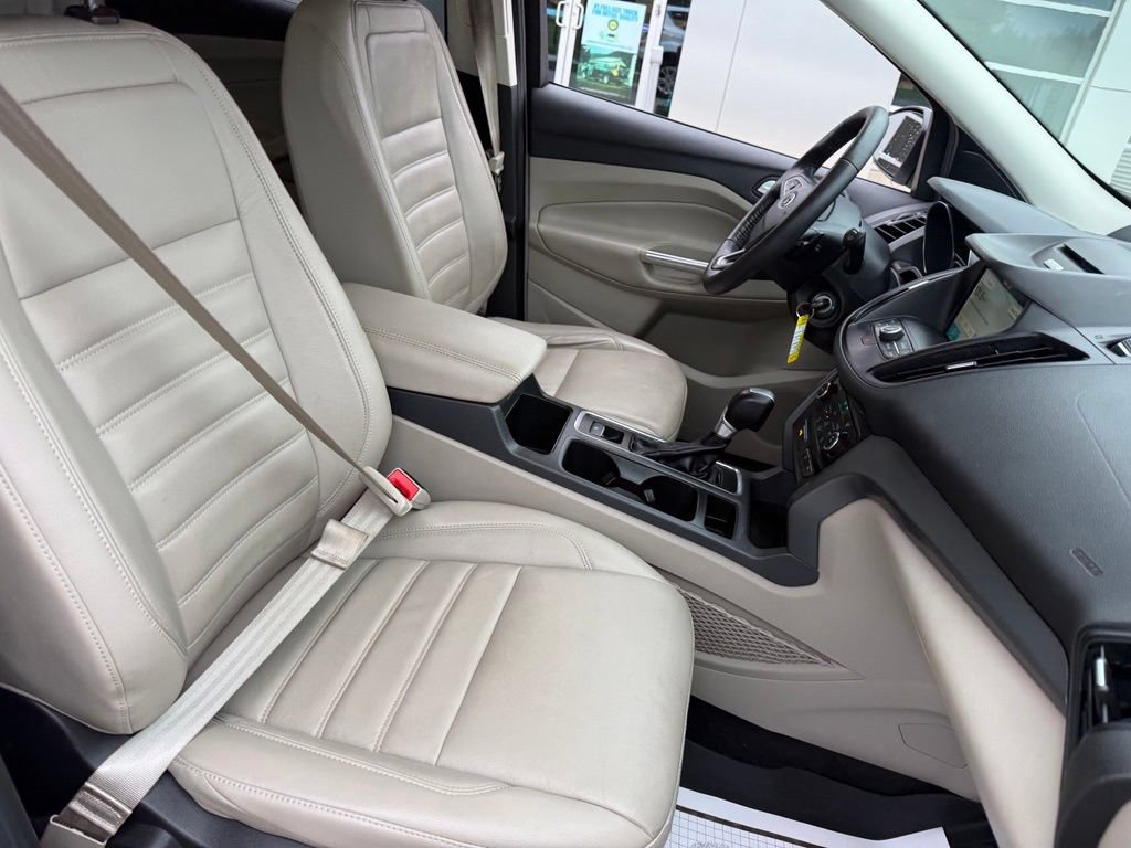 Certified 2017 Ford Escape SE w/ SE Leather Comfort Package AWD/4WD image 12