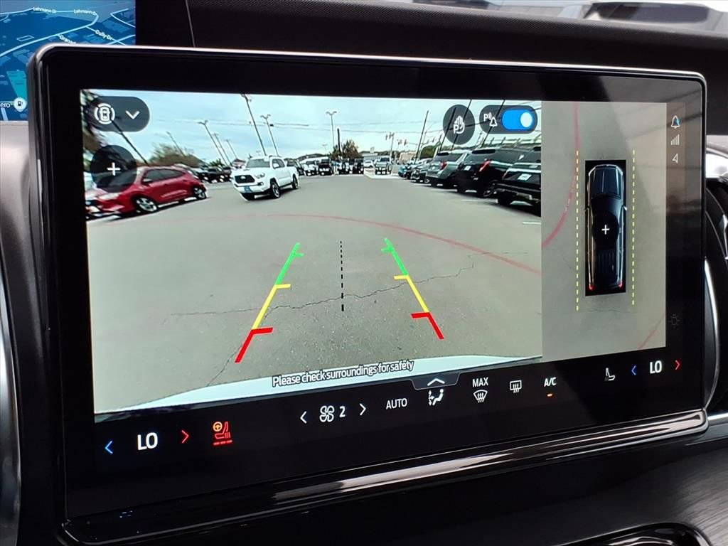 Certified 2025 Ford Expedition Platinum image 27