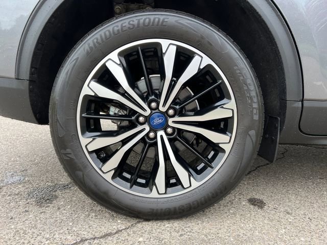 Certified 2022 Ford Escape SEL w/ SEL Stealth AWD Package image 14