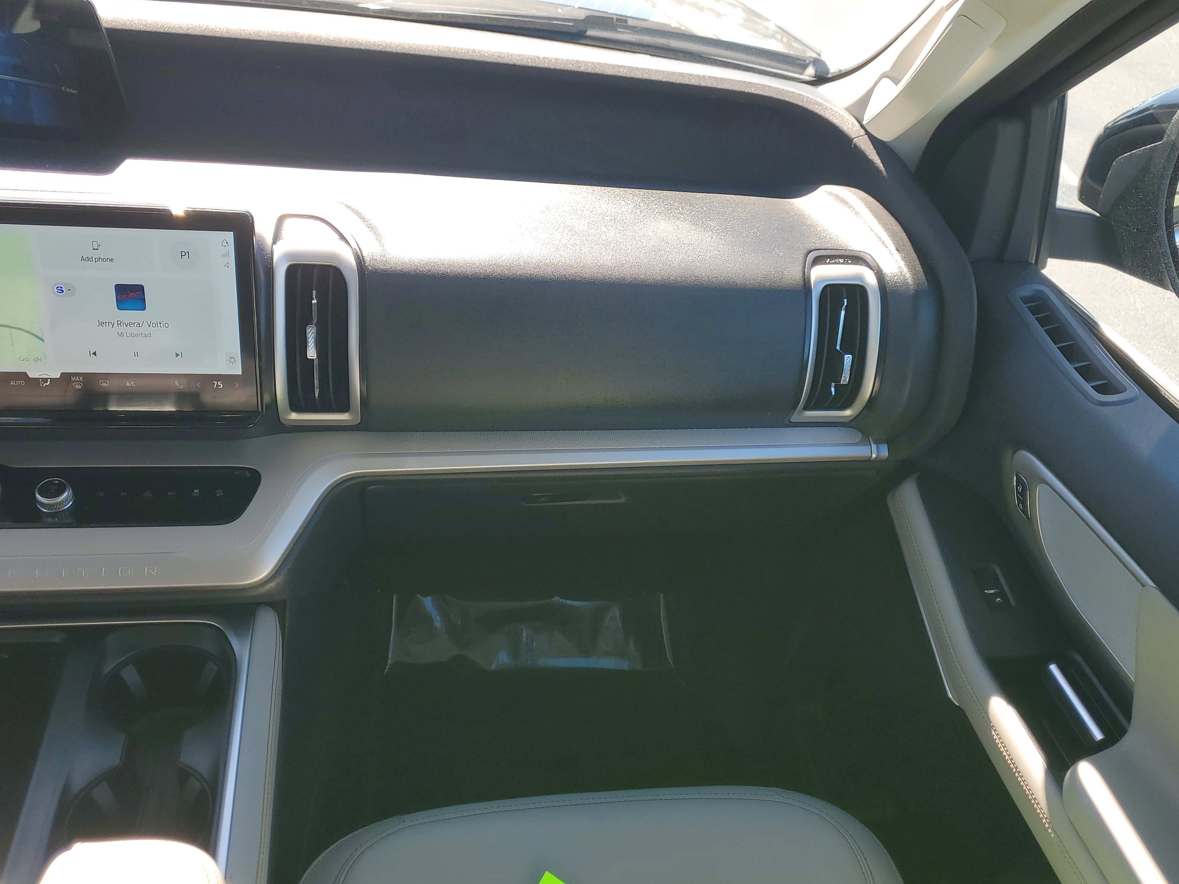 Certified 2025 Ford Expedition Max Active image 18