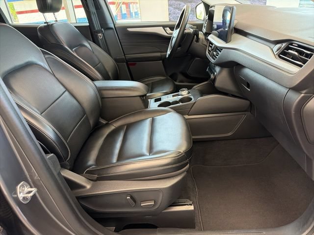 Certified 2024 Ford Escape Platinum AWD/4WD image 12