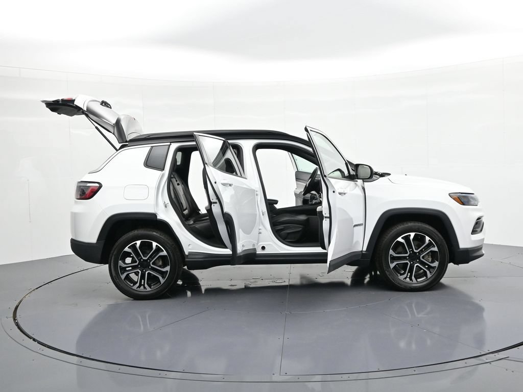 Used 2023 Jeep Compass Limited AWD/4WD image 28