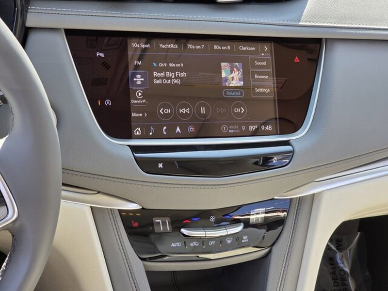 Used 2025 Cadillac XT5 Premium Luxury FWD image 21