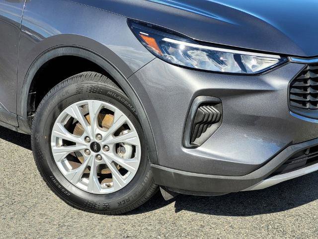 Certified 2023 Ford Escape Active image 9