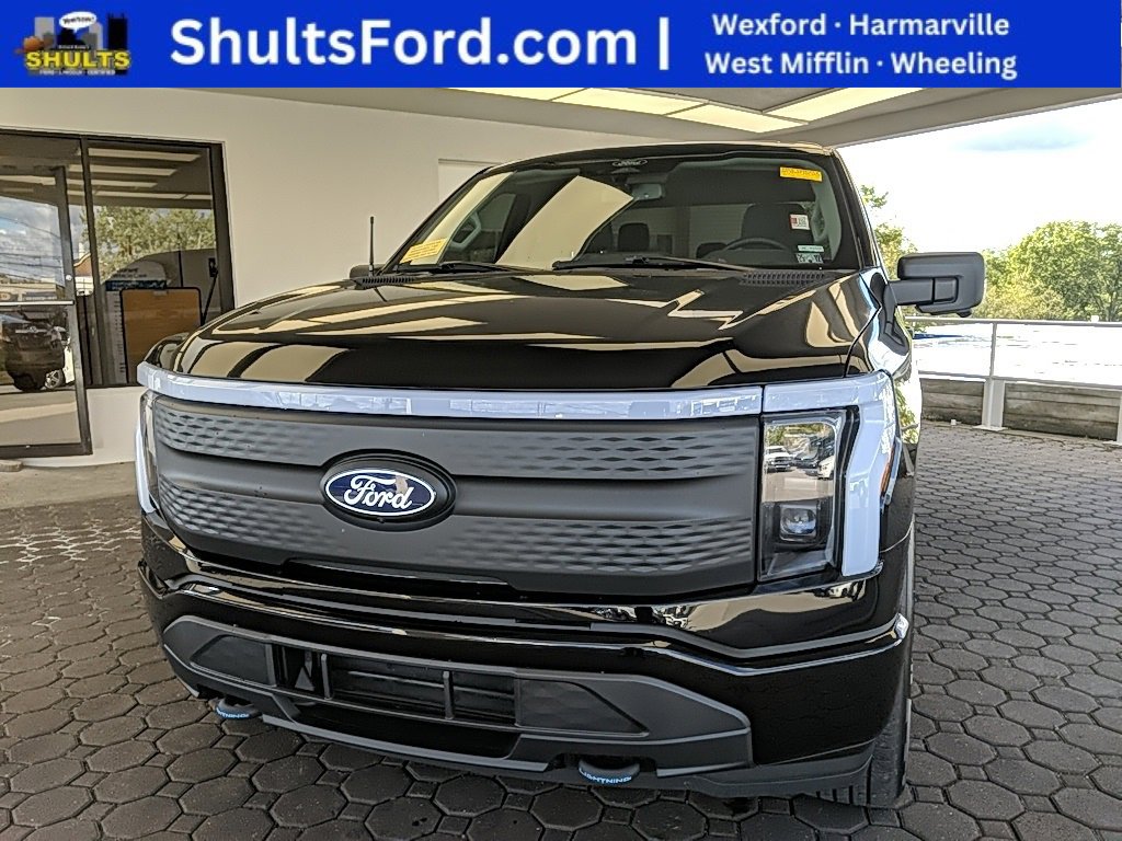 Certified 2024 Ford F150 Lightning XLT w/ Max Trailer Tow Package