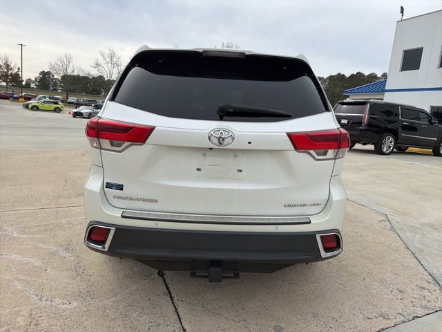 Used 2017 Toyota Highlander Limited Platinum image 12