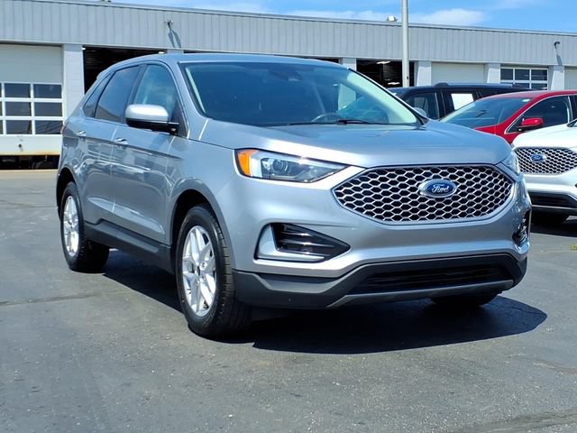 Certified 2023 Ford Edge SEL AWD/4WD image 3