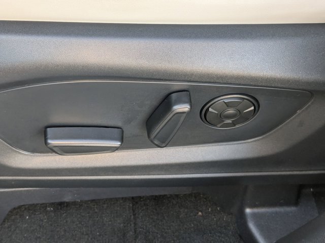 Certified 2025 Ford Explorer Platinum w/ Ultimate Package image 20