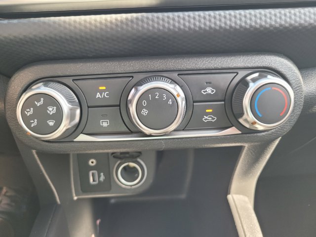 Used 2023 Nissan Kicks S FWD image 23