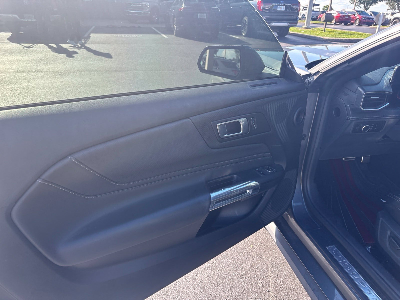 Certified 2025 Ford Mustang Premium RWD image 5