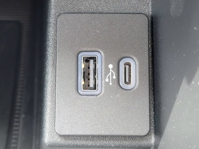 Certified 2023 Ford Edge SEL w/ Convenience Package AWD/4WD image 8