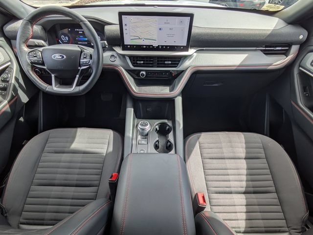 Certified 2026 Ford Explorer ST-Line w/ ST-Line Street Pack RWD image 16