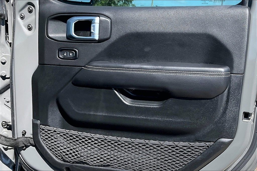 Used 2021 Jeep Gladiator Overland w/ Popular Equipment Package image 29