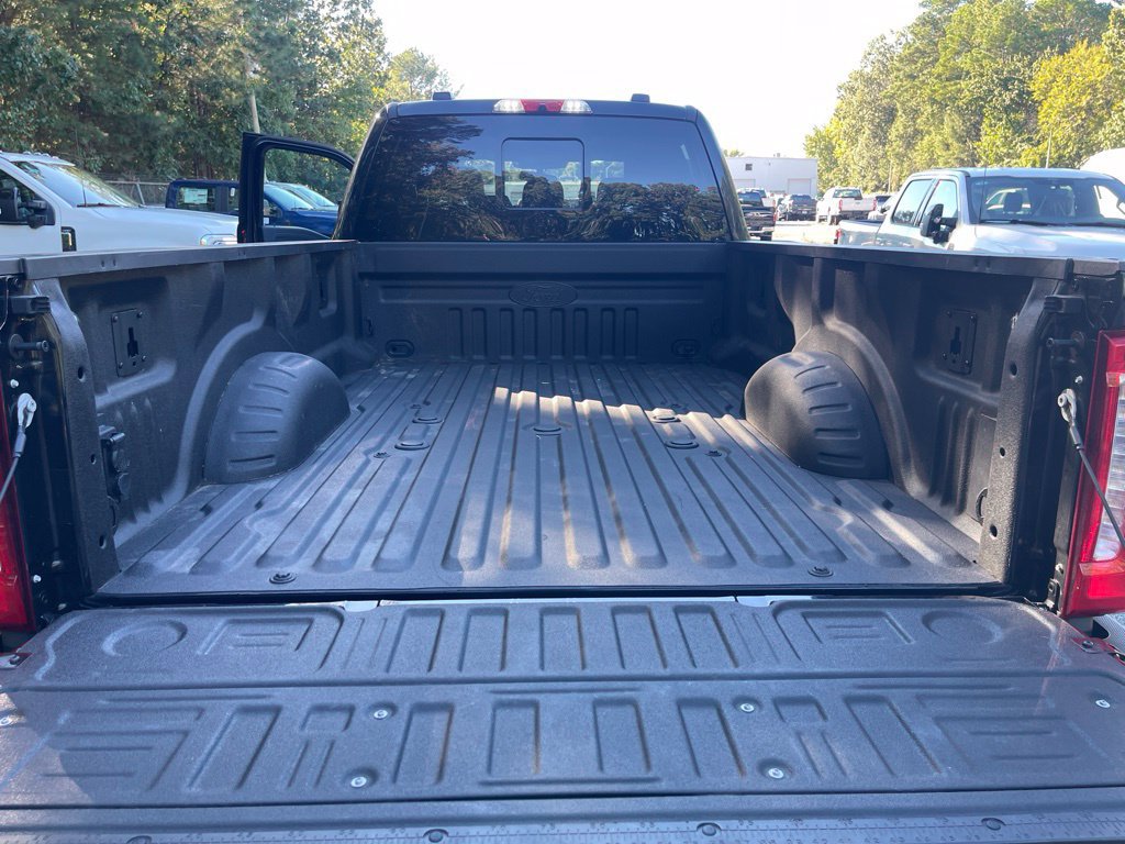 Certified 2023 Ford F350 Lariat w/ Sport Appearance Package AWD/4WD image 27