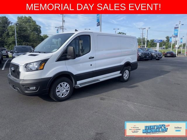 Certified 2024 Ford Transit 250 Low Roof w/ Exterior Upgrade Package RWD image 3
