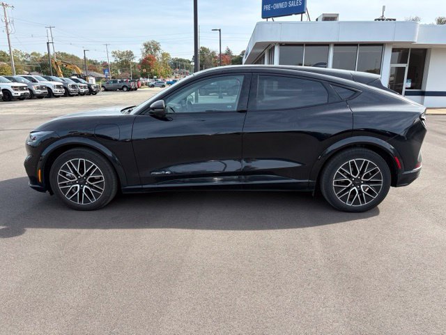 Certified 2024 Ford Mustang Mach-E Premium AWD/4WD image 9