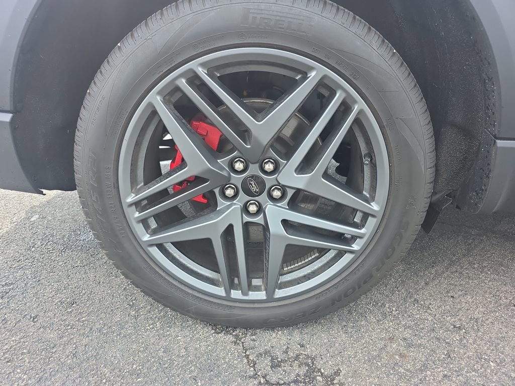 Certified 2025 Ford Explorer ST-Line w/ Premium Package image 17