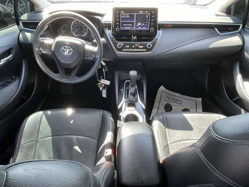 Used 2020 Toyota Corolla LE FWD image 11