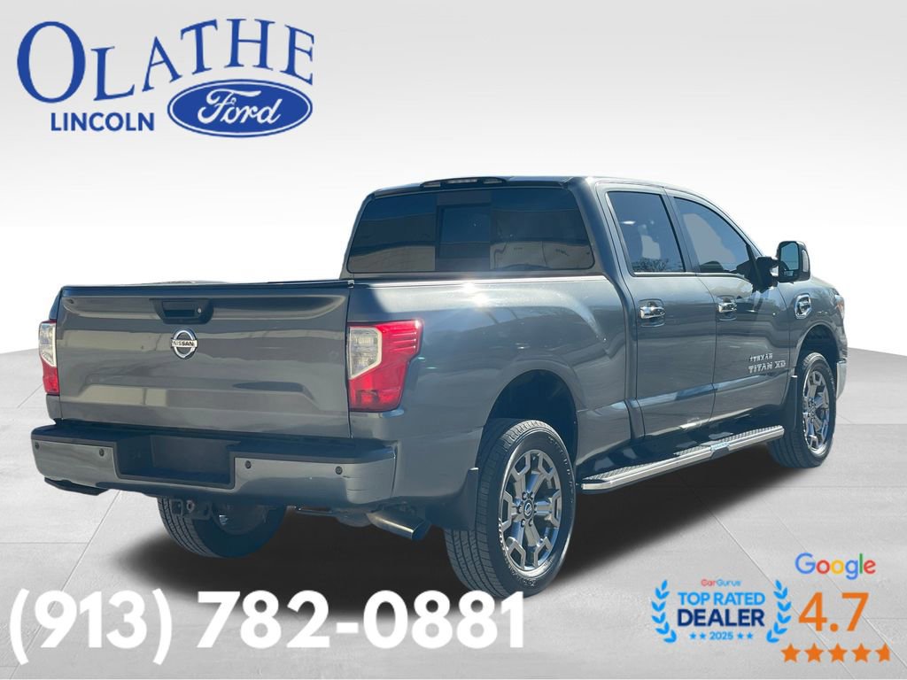 Used 2019 Nissan Titan SV w/ SV Convenience Package image 3
