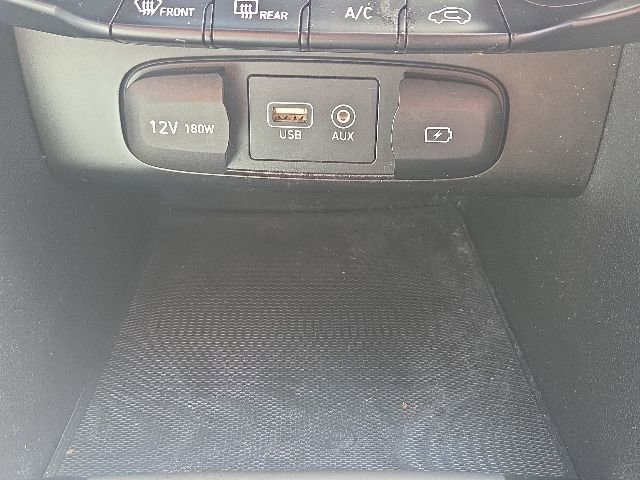 Used 2019 Hyundai Veloster 2.0 FWD image 27