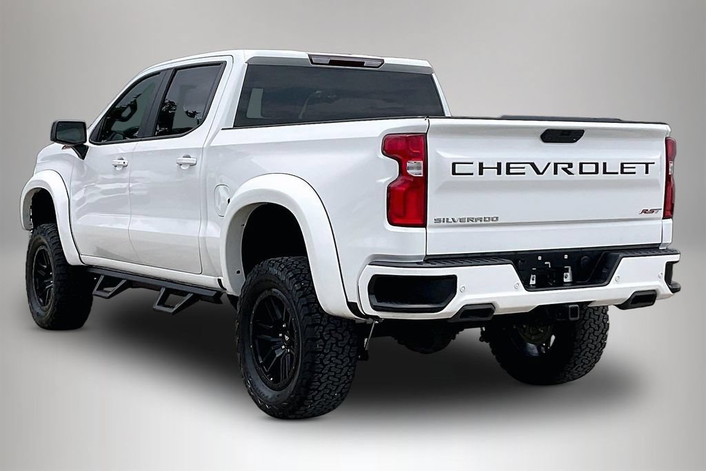 Used 2022 Chevrolet Silverado 1500 RST w/ Safety Package AWD/4WD image 4