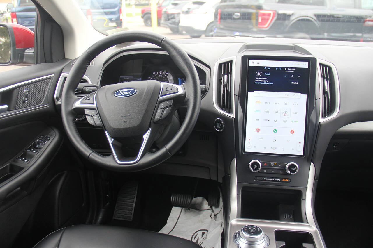 Certified 2023 Ford Edge SEL w/ Convenience Package AWD/4WD image 16