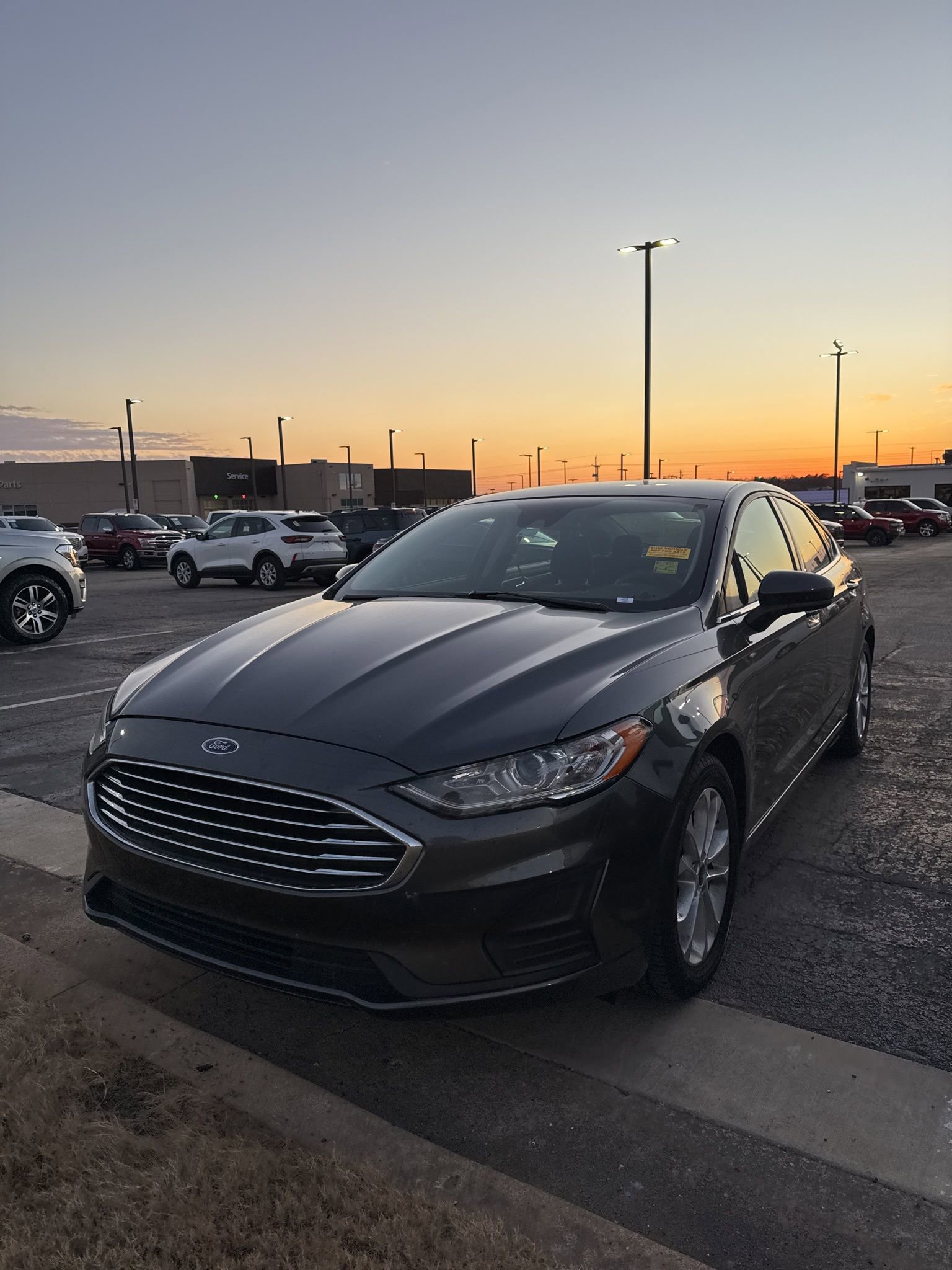 Certified 2019 Ford Fusion SE image 1