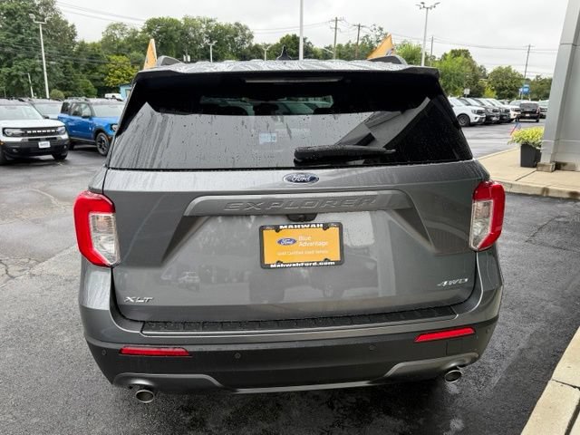 Certified 2023 Ford Explorer XLT w/ Equipment Group 202A AWD/4WD image 7