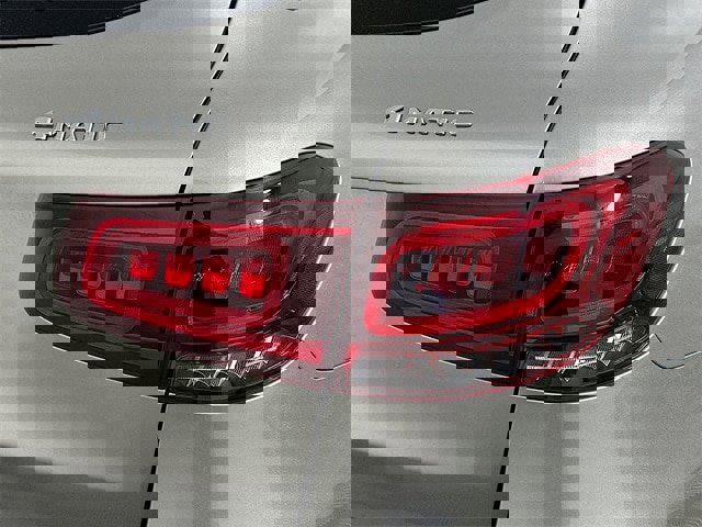 Used 2020 Mercedes-Benz GLC 300 4MATIC image 23