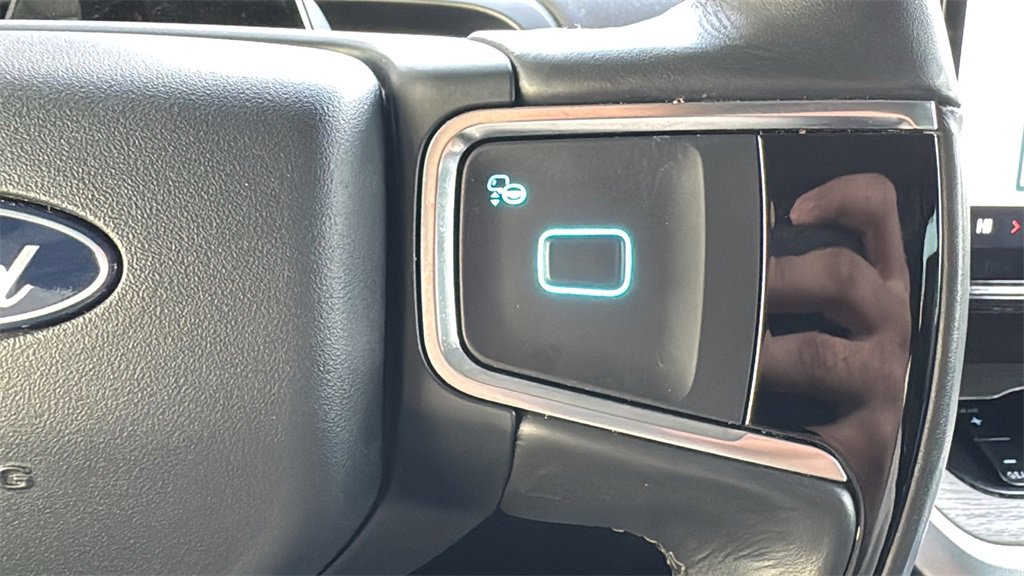 Certified 2025 Ford Expedition Max Platinum image 14