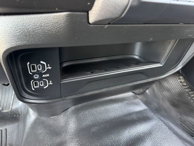 Used 2022 RAM 2500 Tradesman w/ Chrome Appearance Group image 29