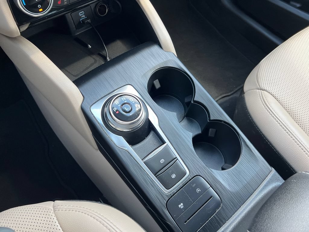 Certified 2022 Ford Escape SEL w/ Technology Package FWD image 28