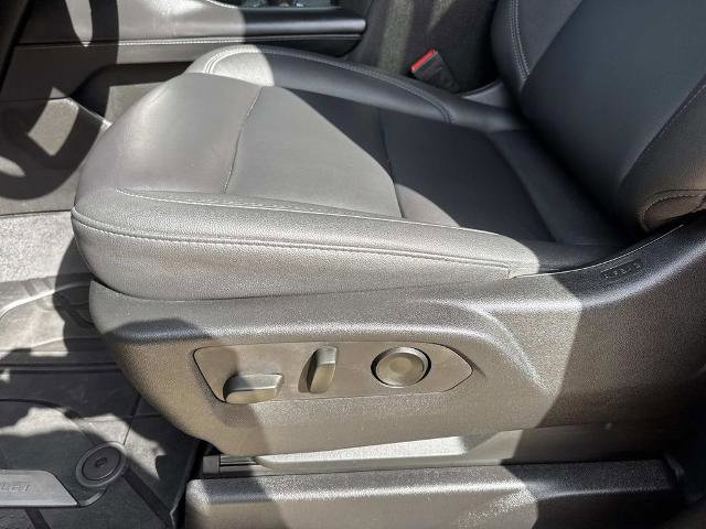 Used 2024 Chevrolet Tahoe Z71 w/ Luxury Package image 21