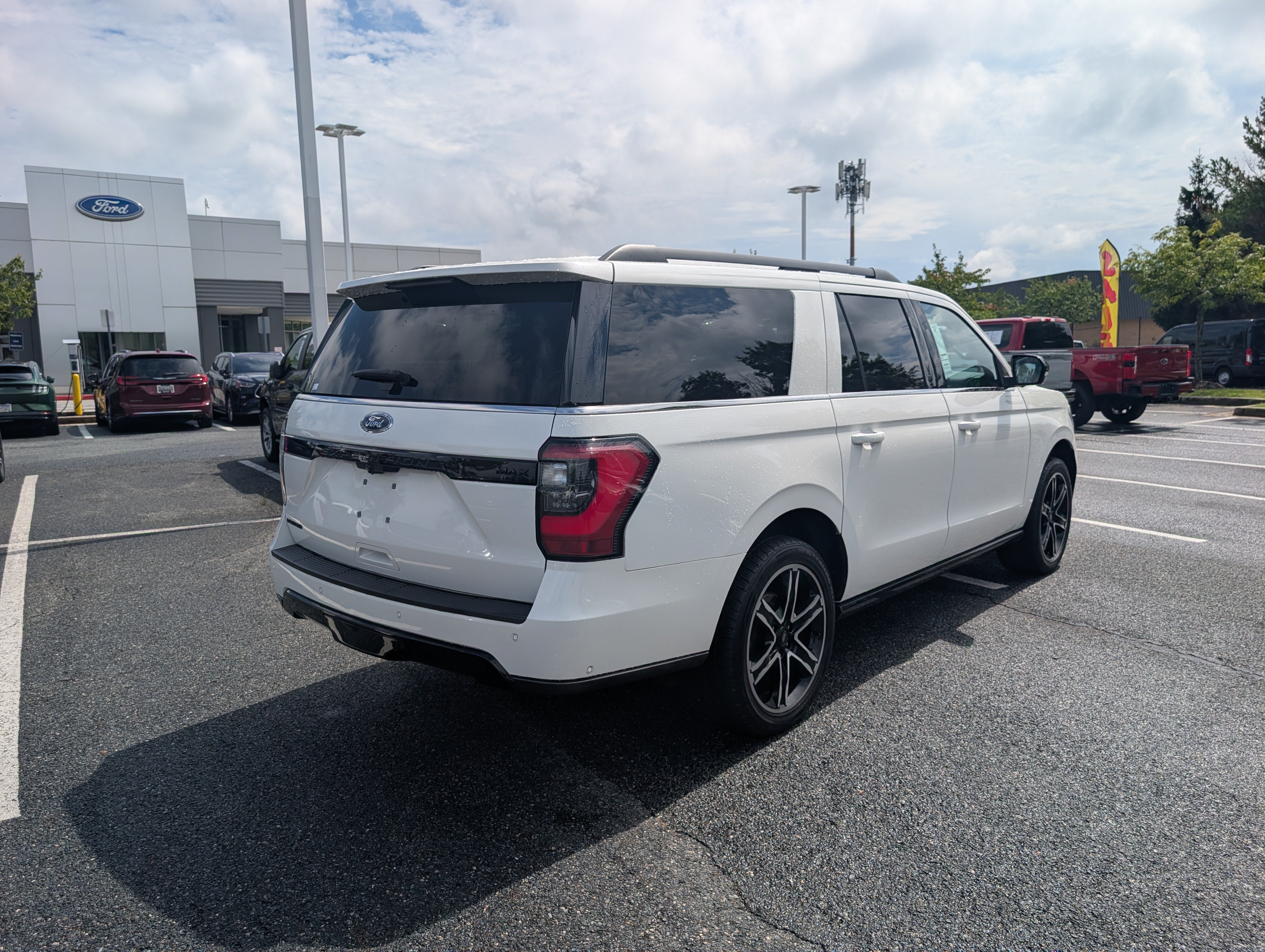 Certified 2021 Ford Expedition Max Limited AWD/4WD image 3